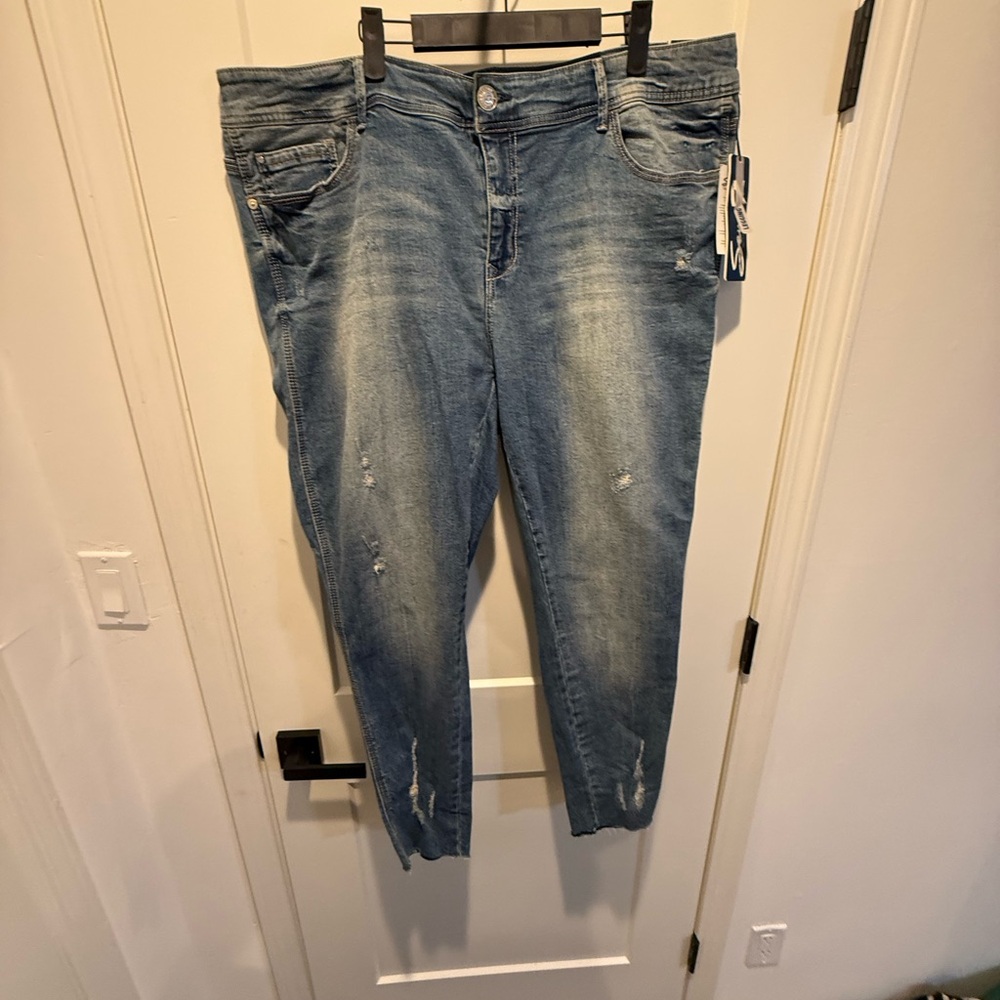 Seven7 Distressed Blue Jeans Leggings